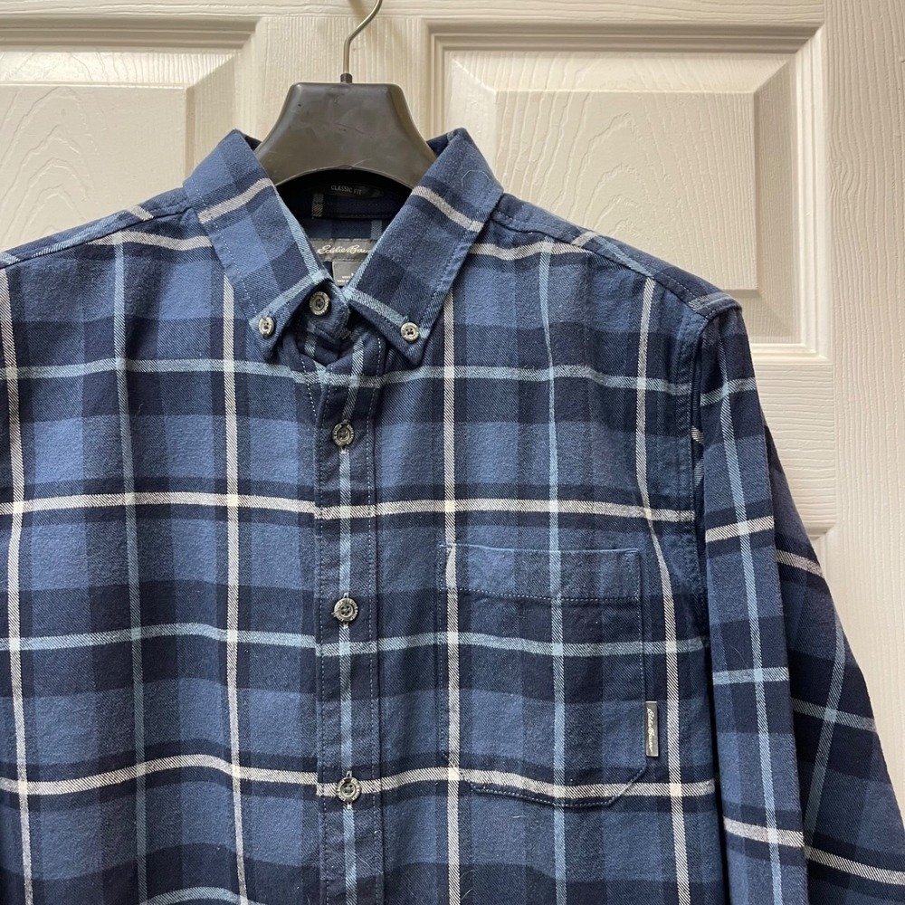Eddie Bauer Men's Medium Blue Plaid Flannel 100% Cotton Button Up Casual Classic